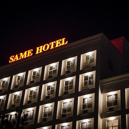 Same Hotel Malang Buitenkant foto